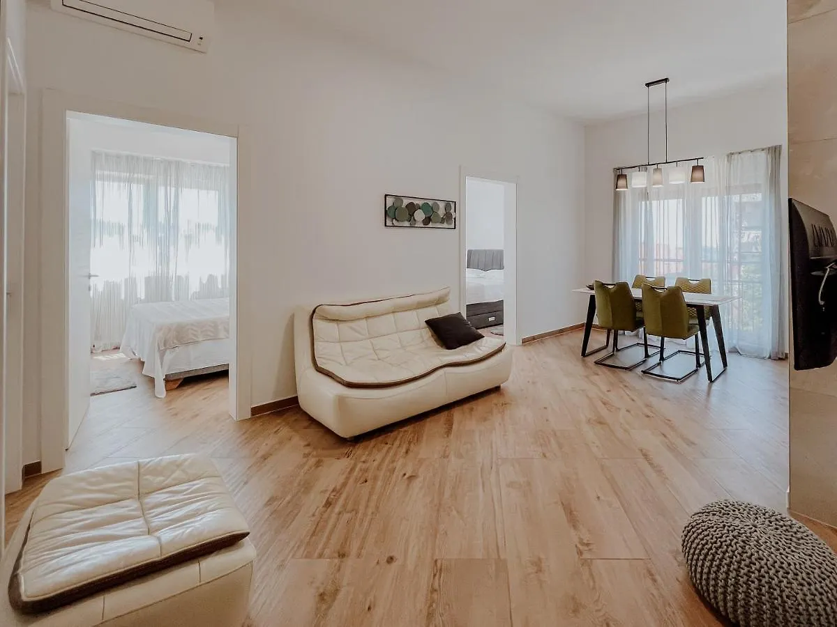 Apartment Papedoni Pula 0*,  Croatia
